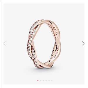 Pandora Rose gold trendy ring